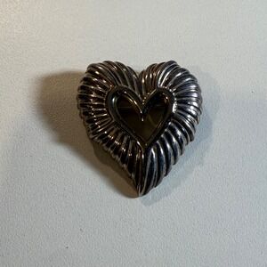 Vintage Rose Heart Brooch Pin Ribbed Silver Tone Romantic Jewelry